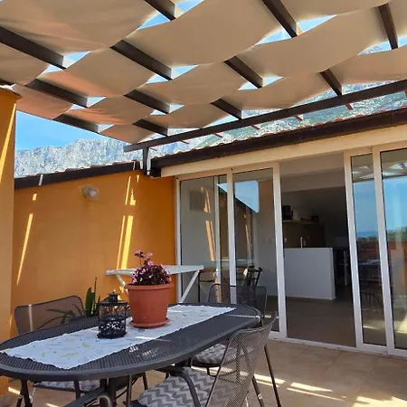 Seaview Argus A4 公寓