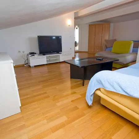 Argusa4 * Makarska