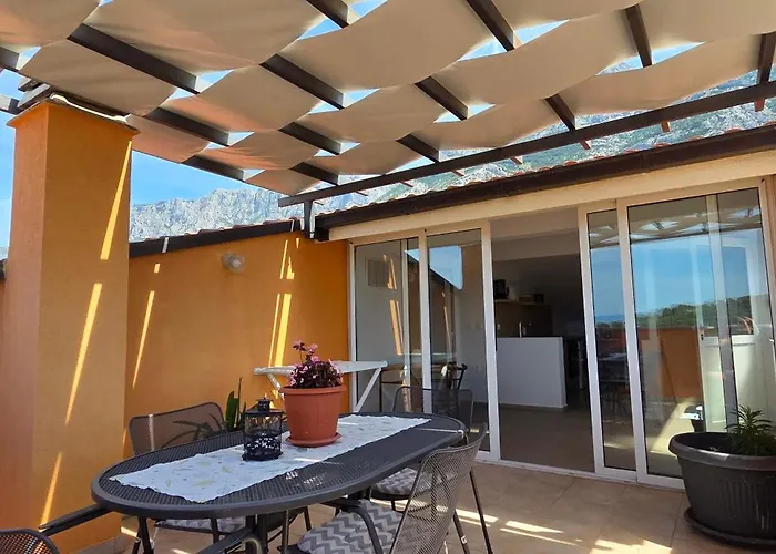 Seaview Argus A4 Apartment